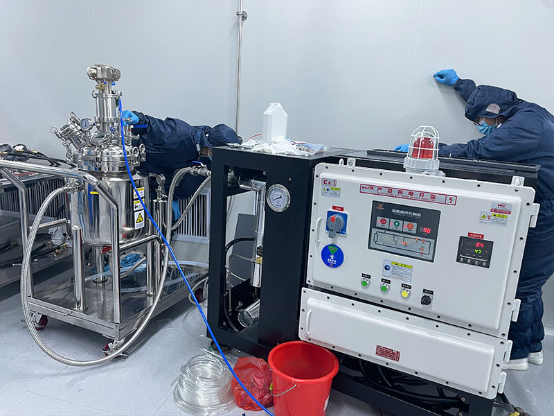 涂布胶试验反应釜防爆水温机J9九游会·案例